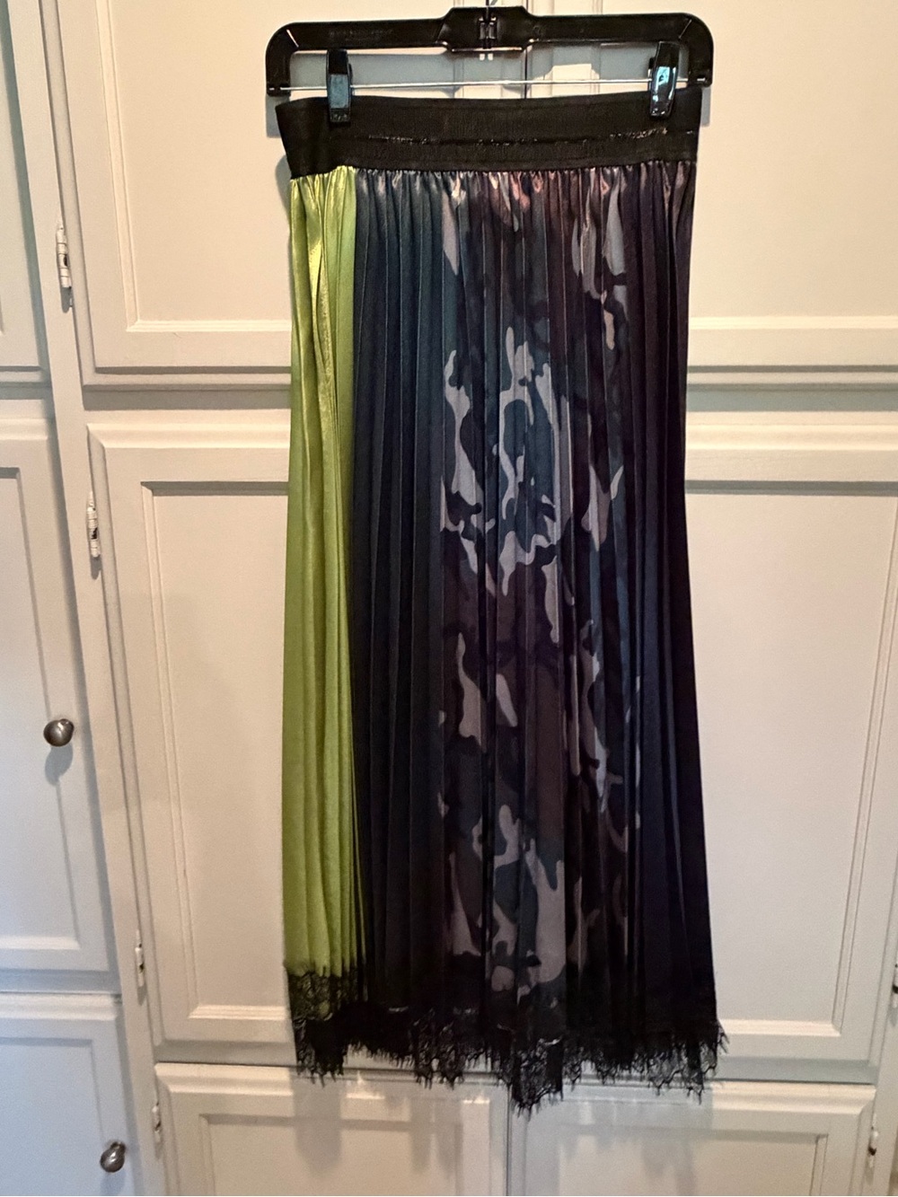 Le Superbe Urban Camo Pleat Skirt - Picture 2 of 4